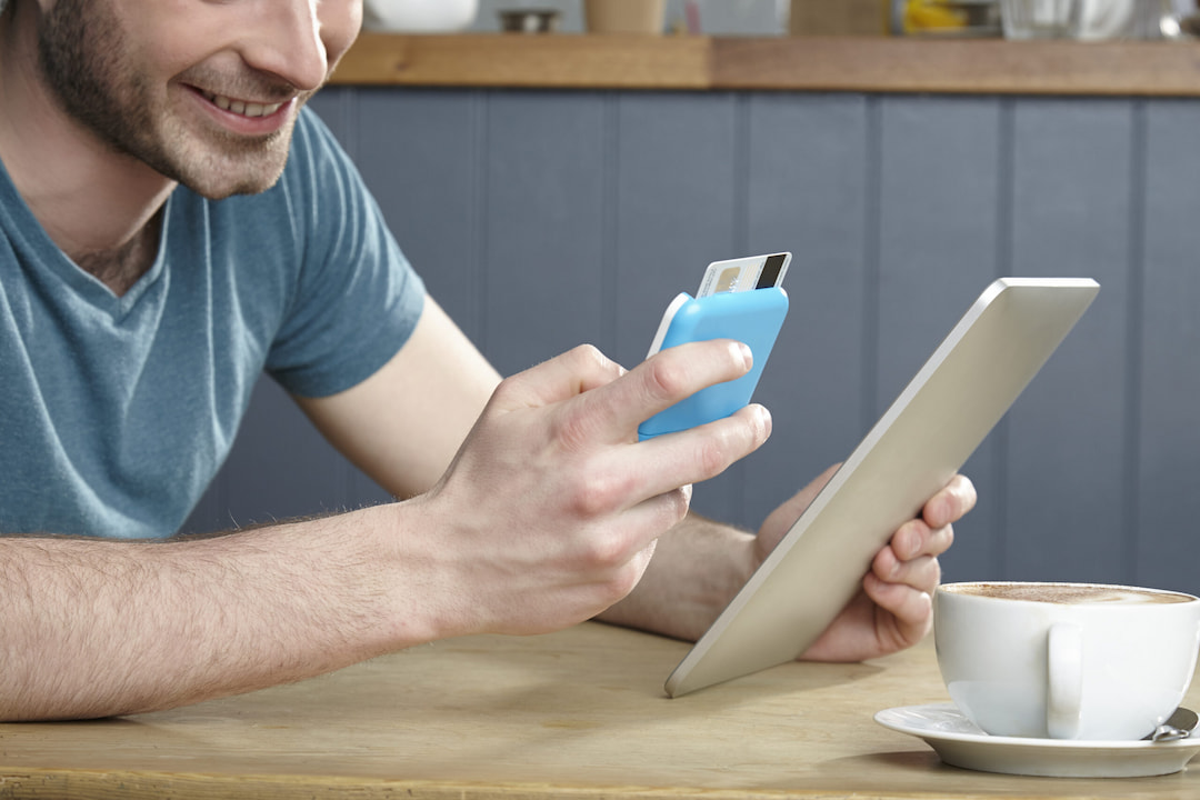 Is there a reloadable prepaid debit card with a chip?